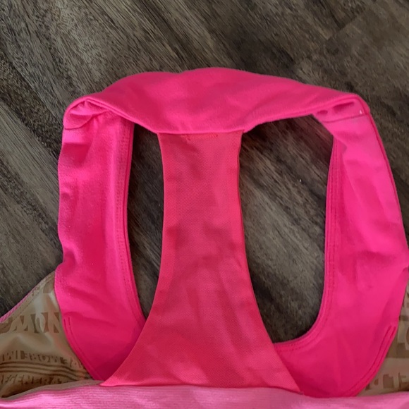 Hot pink lululemon scoop neck - Picture 9 of 13